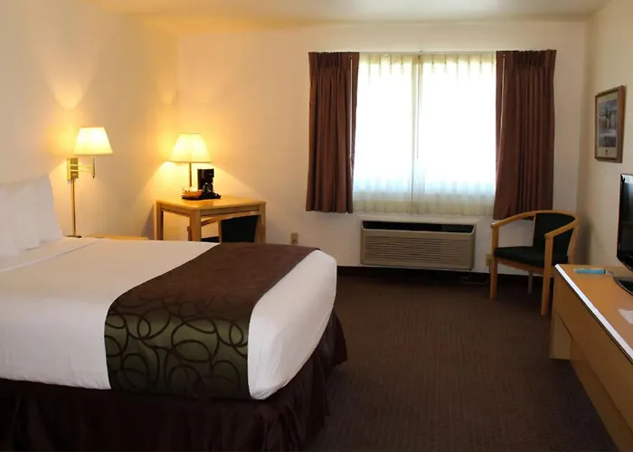 Hotel At Lander, Travelodge By Wyndham 2*
