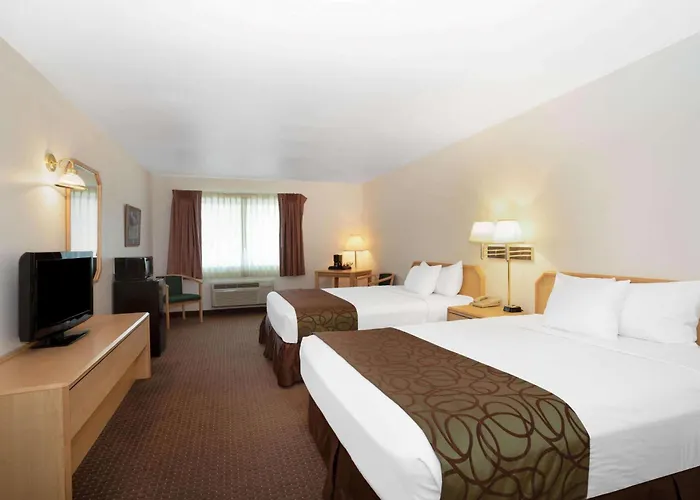 At Lander, Travelodge By Wyndham Hotel Lander