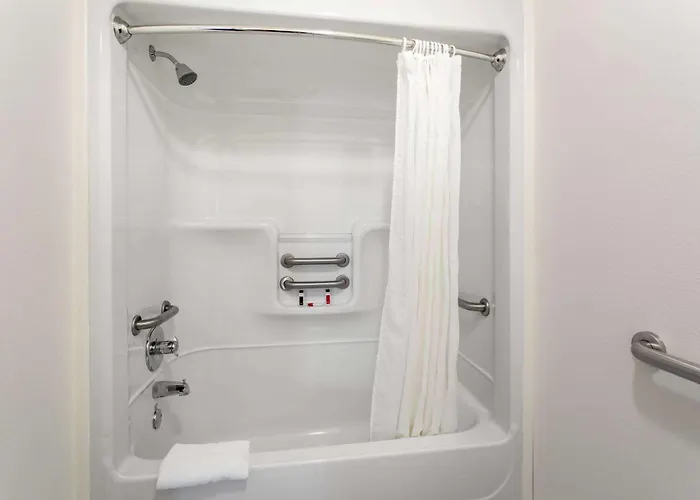 Hotel At Lander, Travelodge By Wyndham Lander