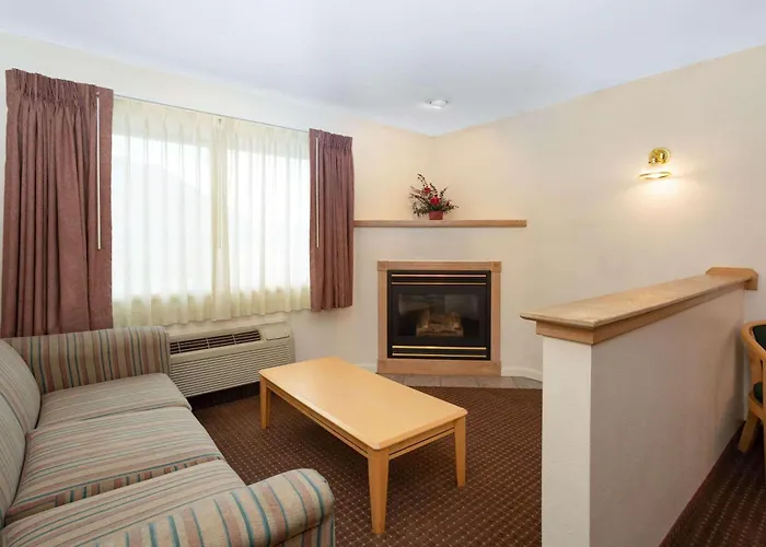 Hotel At Lander, Travelodge By Wyndham
