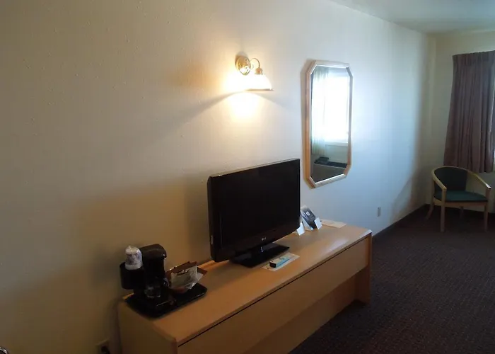 At Lander, Travelodge By Wyndham